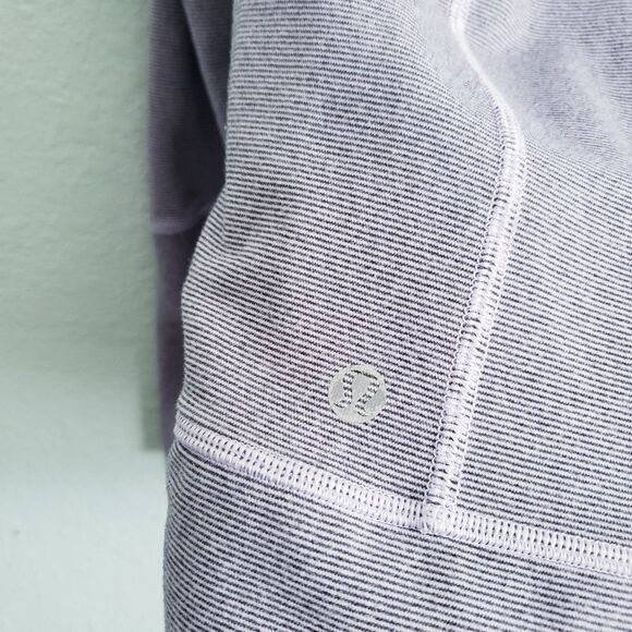 Lululemon Stride Jacket in Brushed Lilac - Picture 6 of 8